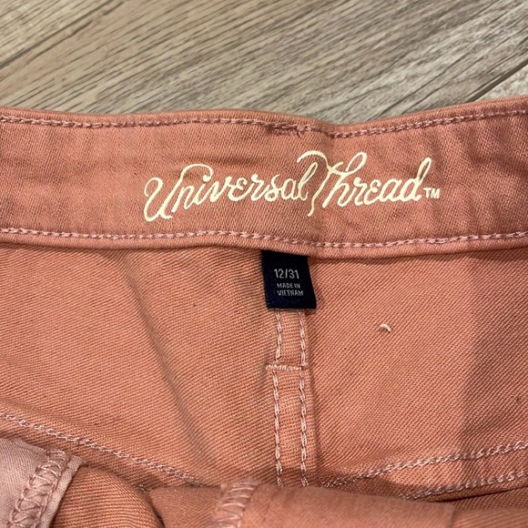 Universal Thread High-Rise Shorts - Picture 8 of 9
